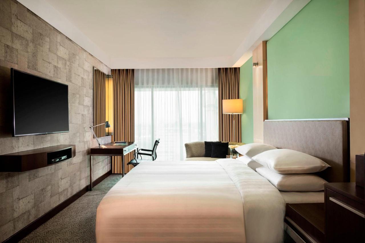 Courtyard By Marriott Bandung Dago Hotel Buitenkant foto