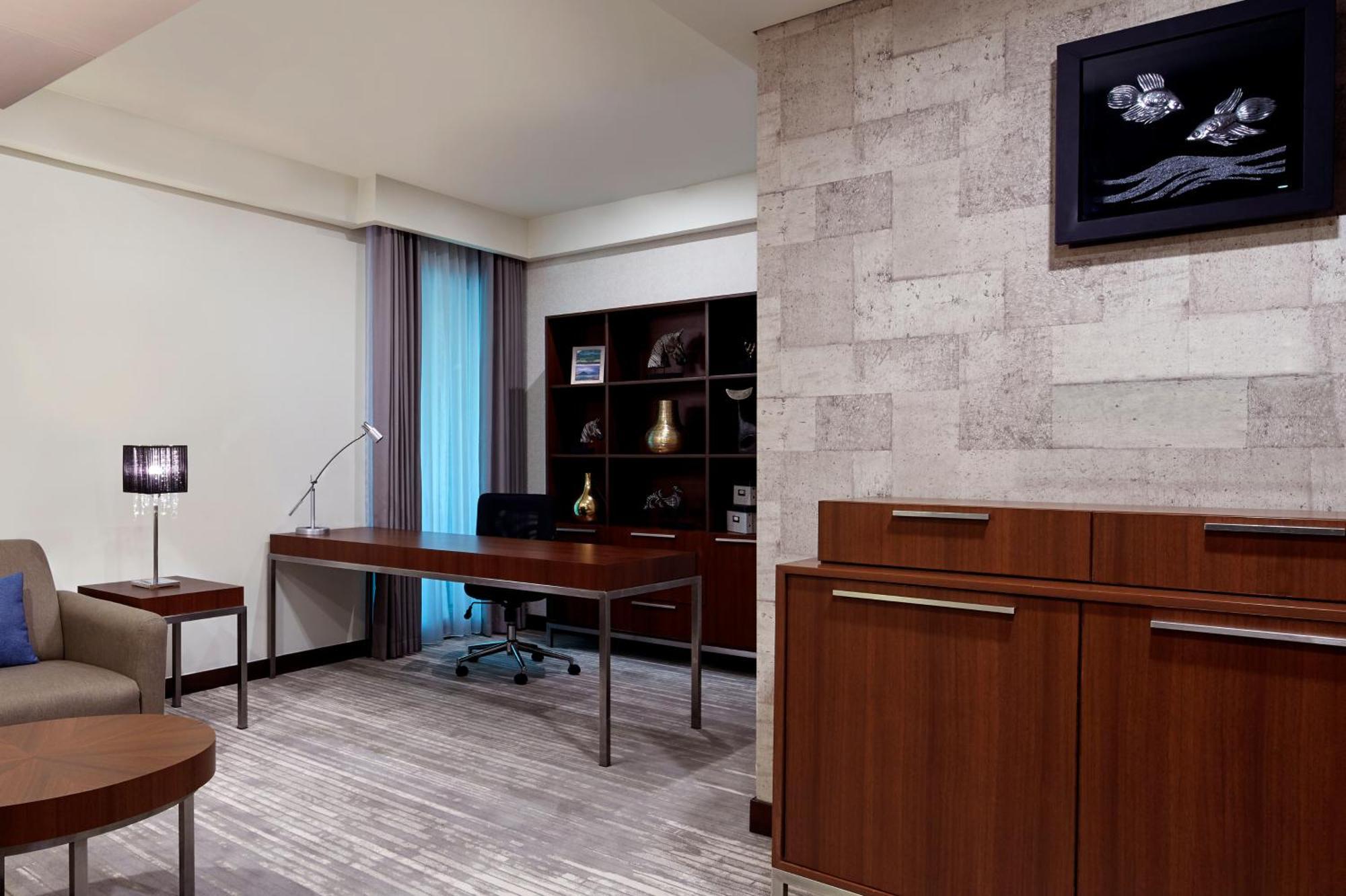 Courtyard By Marriott Bandung Dago Hotel Buitenkant foto