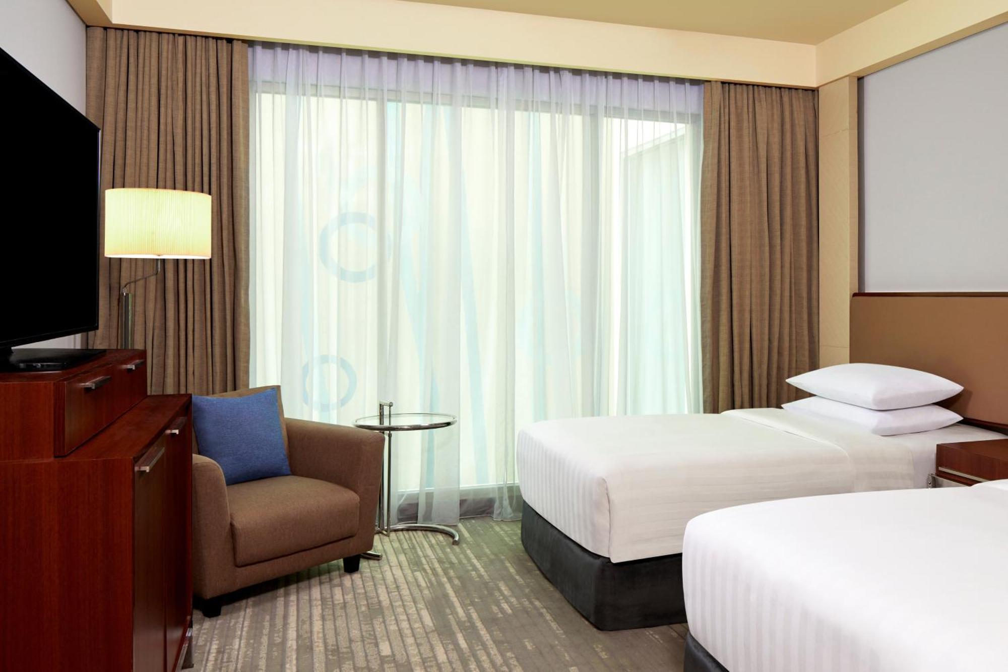 Courtyard By Marriott Bandung Dago Hotel Buitenkant foto