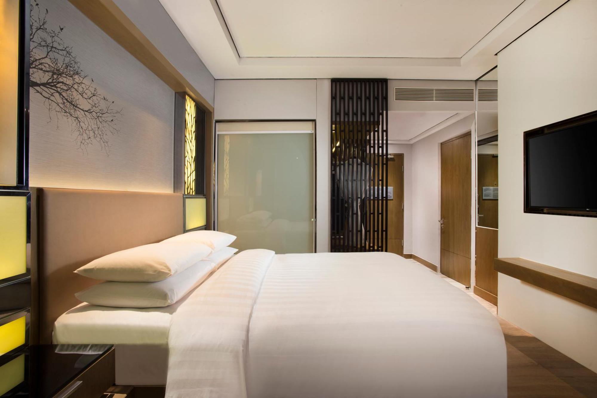 Courtyard By Marriott Bandung Dago Hotel Buitenkant foto