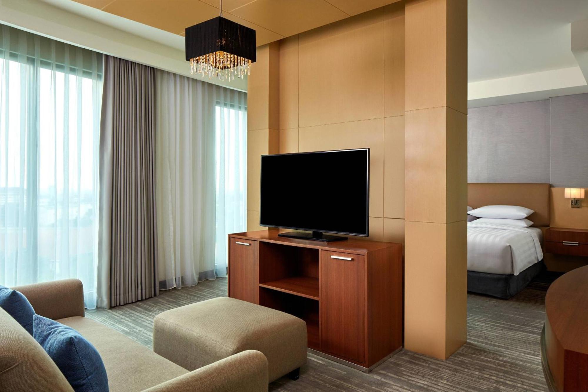 Courtyard By Marriott Bandung Dago Hotel Buitenkant foto